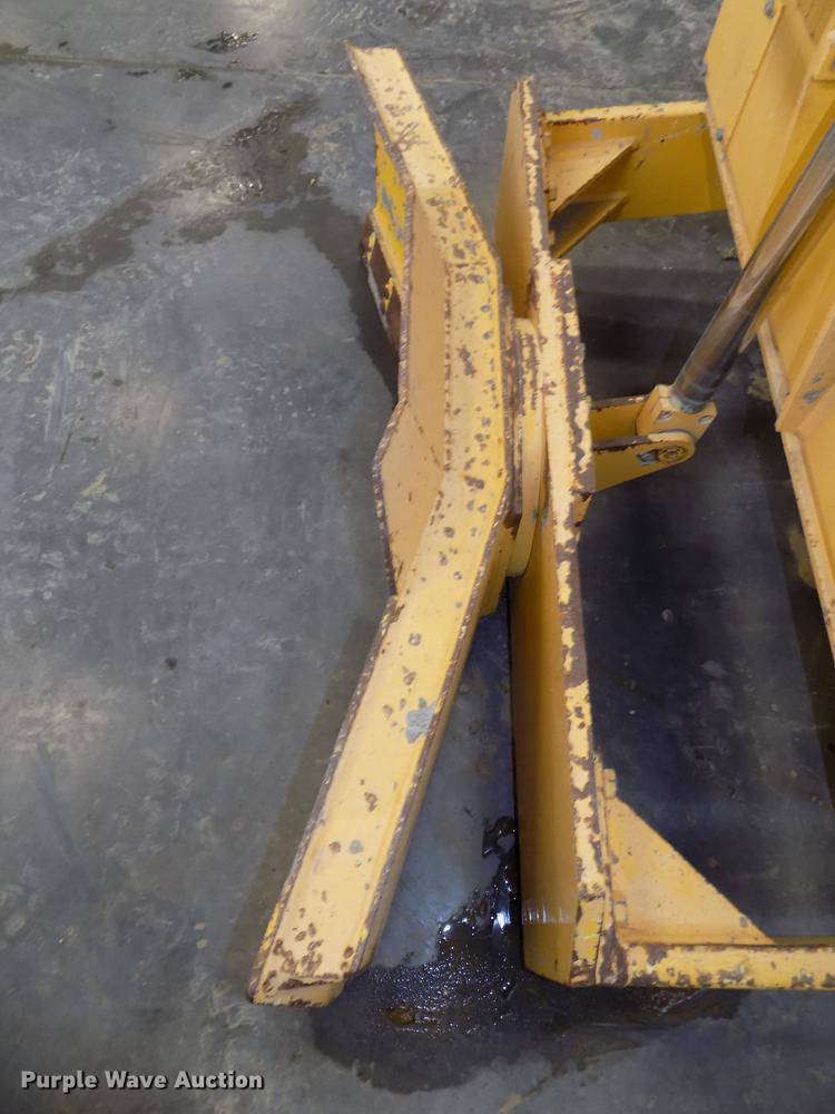 image for item DE7549 2006 Rammax P35K2B single drum vibratory roller