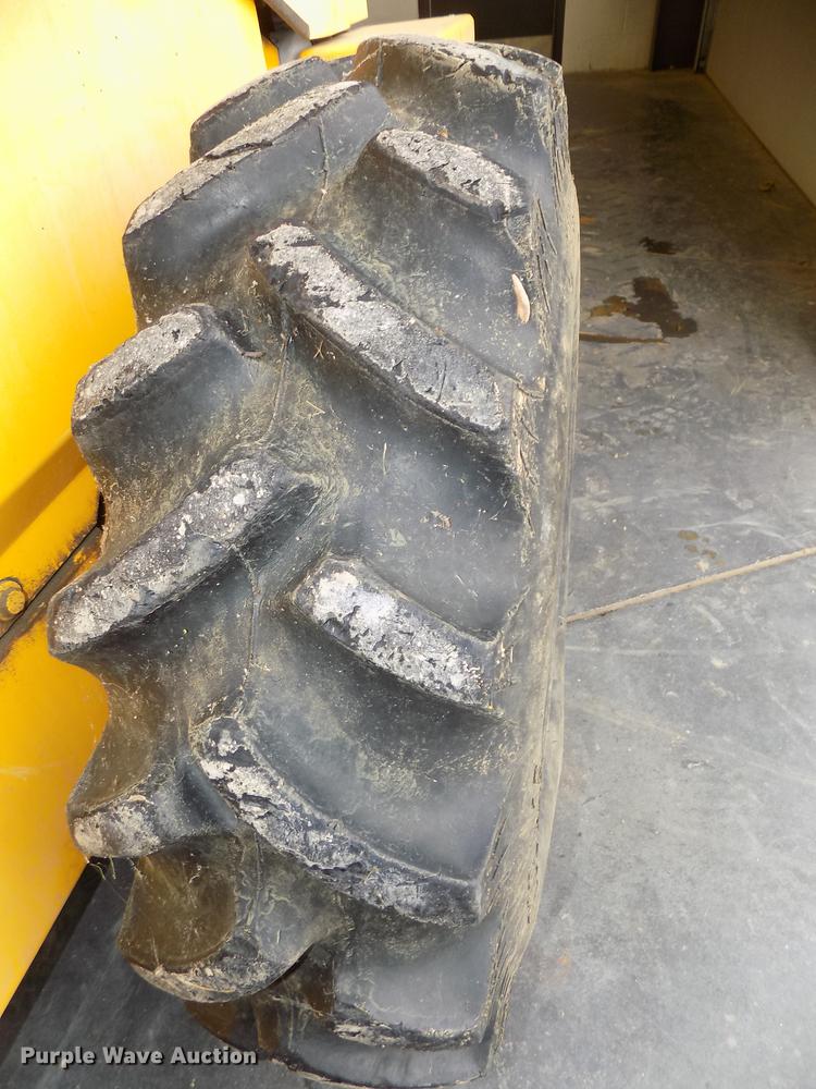 image for item DE7549 2006 Rammax P35K2B single drum vibratory roller