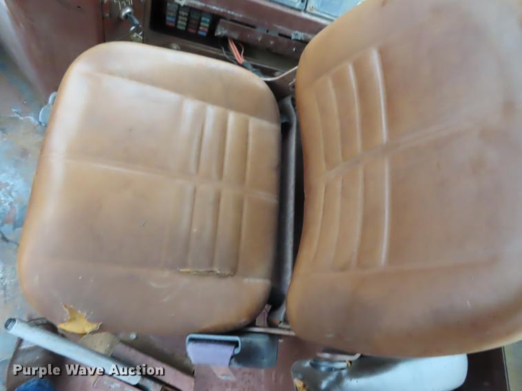 image for item DF1285 1991 Case 821 wheel loader