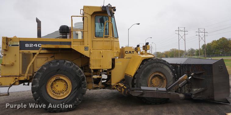 image for item DF1528 1988 Caterpillar 824C wheel dozer