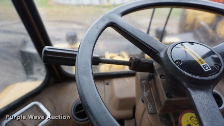 image for item DF1528 1988 Caterpillar 824C wheel dozer