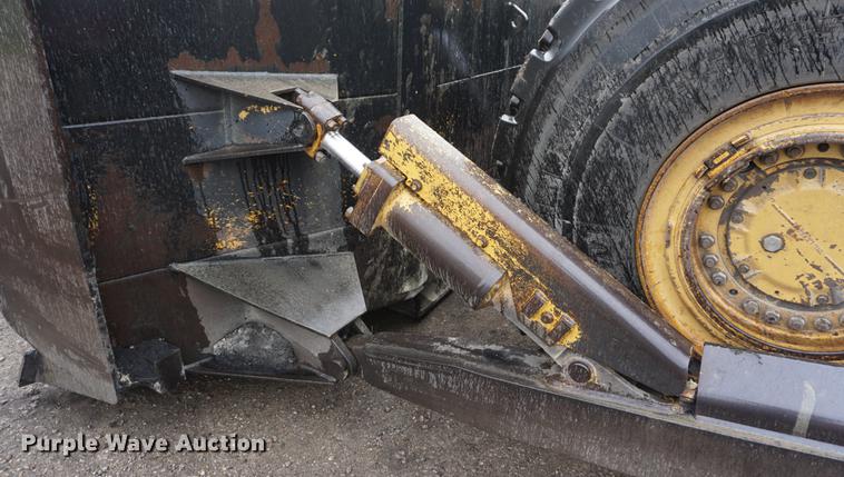 image for item DF1528 1988 Caterpillar 824C wheel dozer