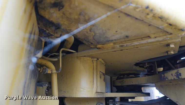 image for item DF1528 1988 Caterpillar 824C wheel dozer