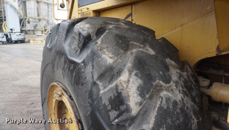 image for item DF1528 1988 Caterpillar 824C wheel dozer