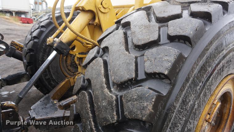 image for item DF1528 1988 Caterpillar 824C wheel dozer
