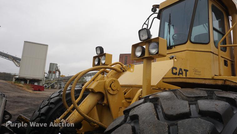 image for item DF1528 1988 Caterpillar 824C wheel dozer