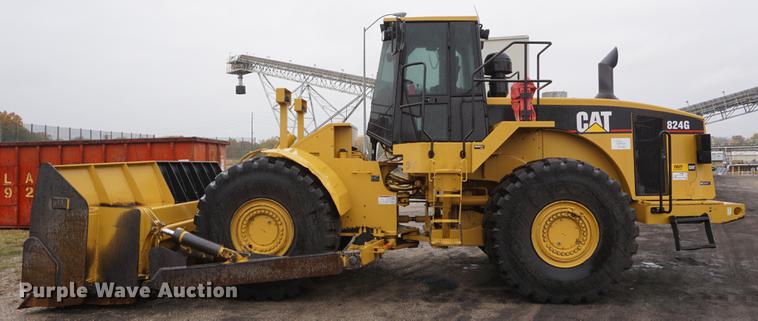 image for item DF1529 2002 Caterpillar 824G wheel dozer
