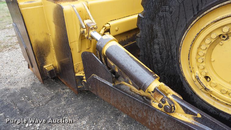 image for item DF1529 2002 Caterpillar 824G wheel dozer