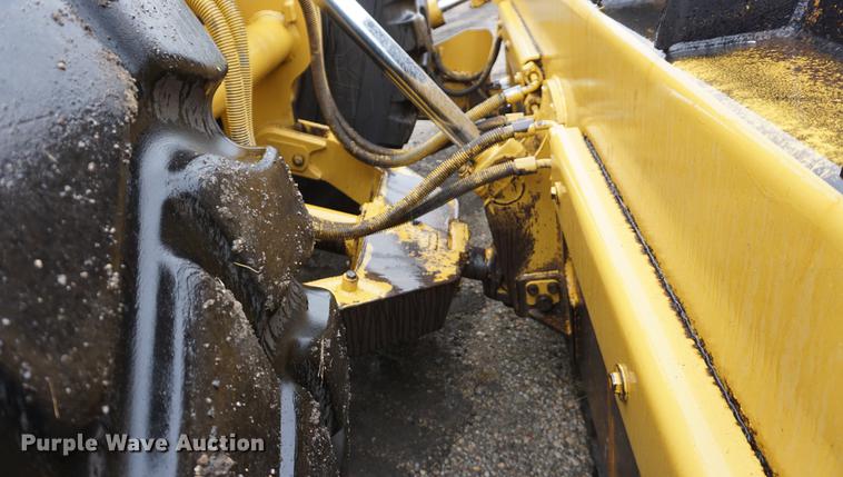 image for item DF1529 2002 Caterpillar 824G wheel dozer