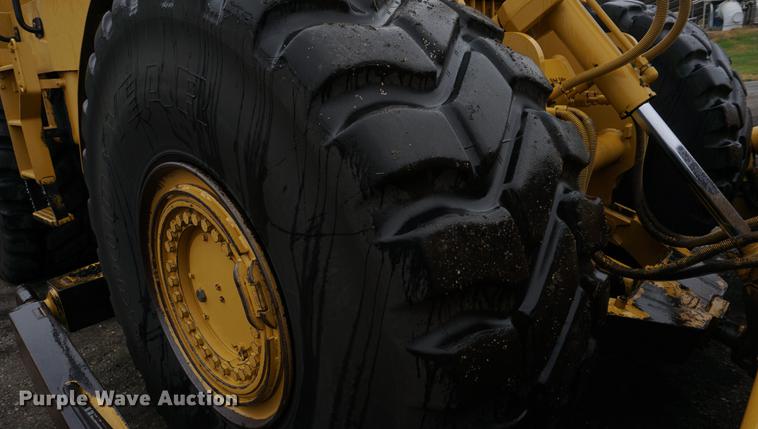 image for item DF1529 2002 Caterpillar 824G wheel dozer