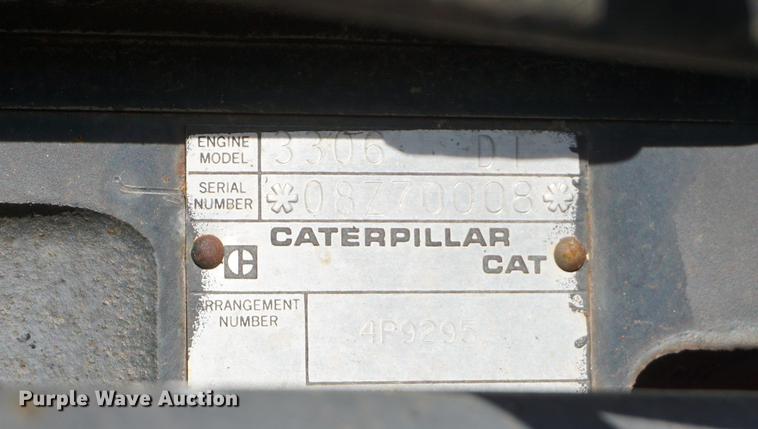 image for item DF1538 1992 Caterpillar Challenger 65C tractor