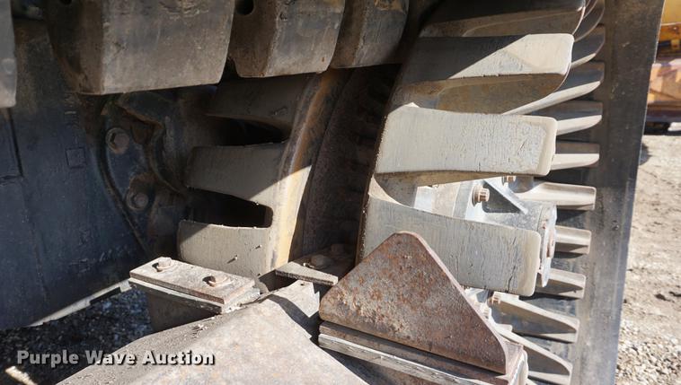 image for item DF1538 1992 Caterpillar Challenger 65C tractor