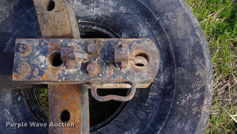 image for item DF1538 1992 Caterpillar Challenger 65C tractor