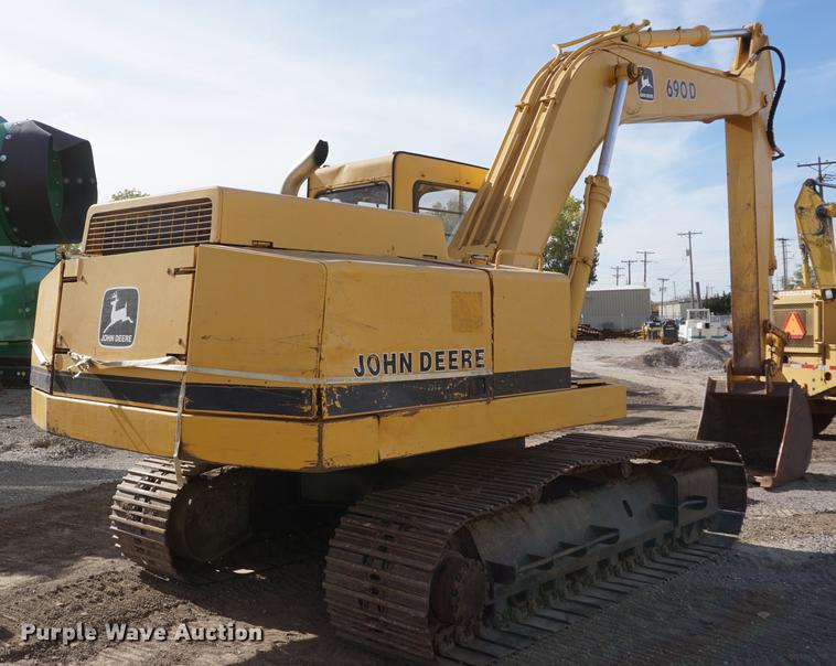 image for item DF1540 John Deere 690D excavator