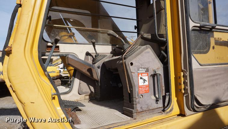 image for item DF1540 John Deere 690D excavator