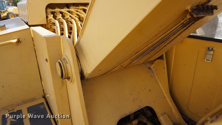 image for item DF1540 John Deere 690D excavator