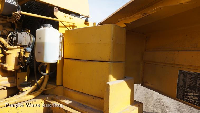 image for item DF1540 John Deere 690D excavator