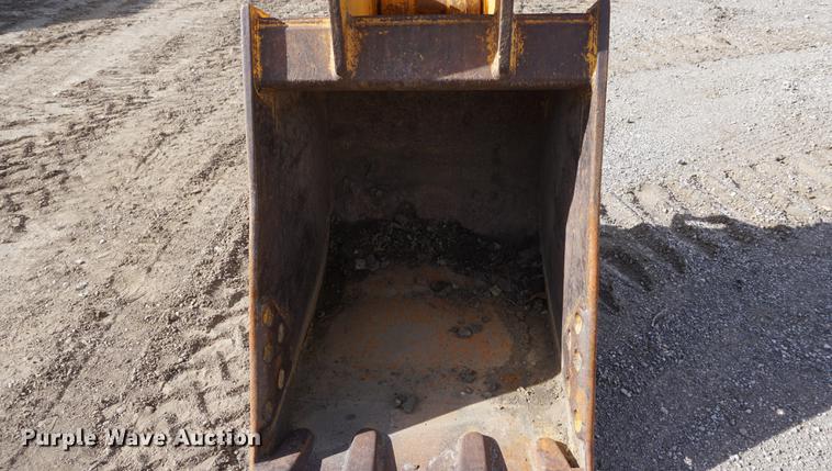 image for item DF1540 John Deere 690D excavator