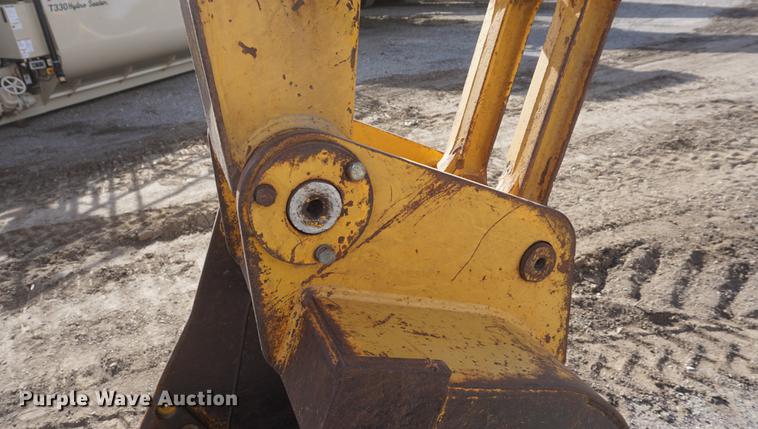 image for item DF1540 John Deere 690D excavator