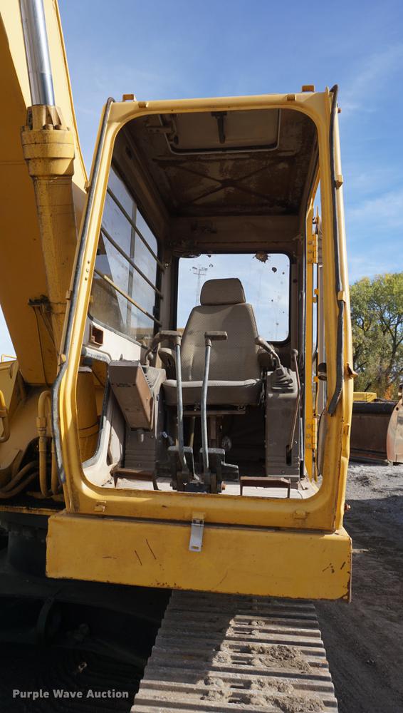 image for item DF1540 John Deere 690D excavator