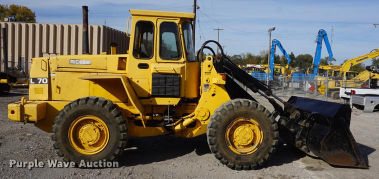 image for item DF1541 Michigan L70 wheel loader