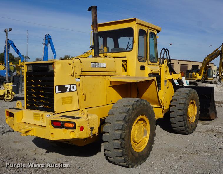 image for item DF1541 Michigan L70 wheel loader