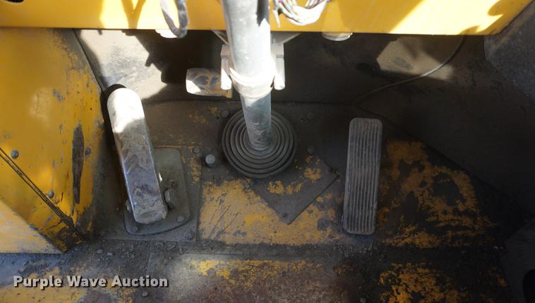 image for item DF1541 Michigan L70 wheel loader