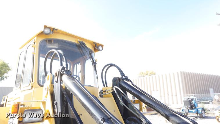 image for item DF1541 Michigan L70 wheel loader