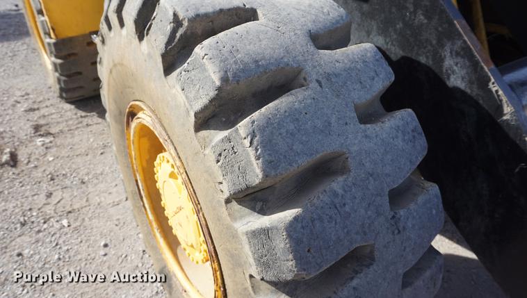 image for item DF1541 Michigan L70 wheel loader