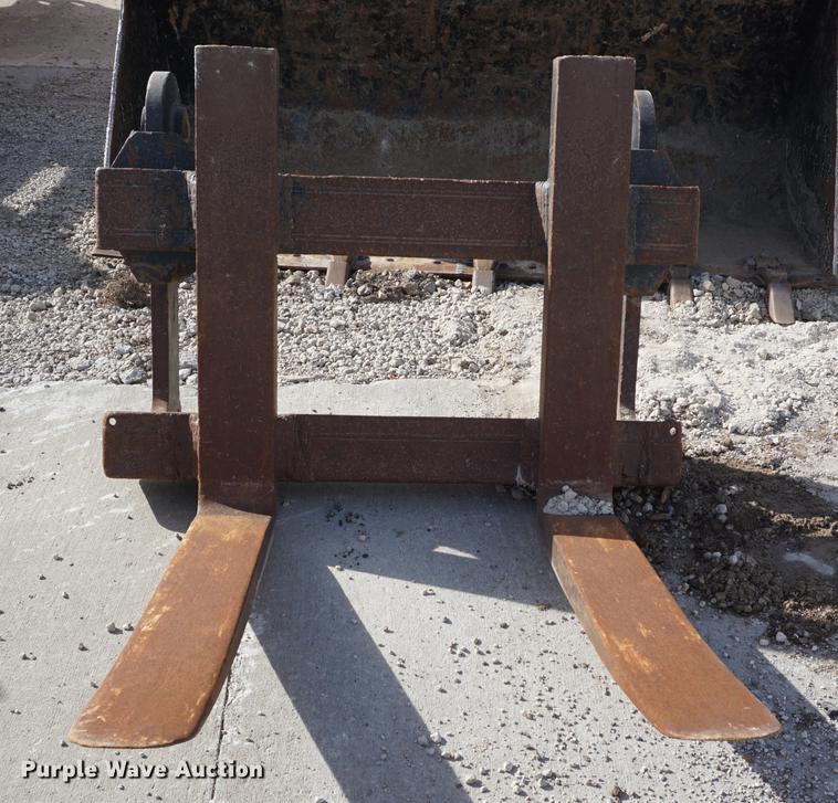 image for item DF1541 Michigan L70 wheel loader