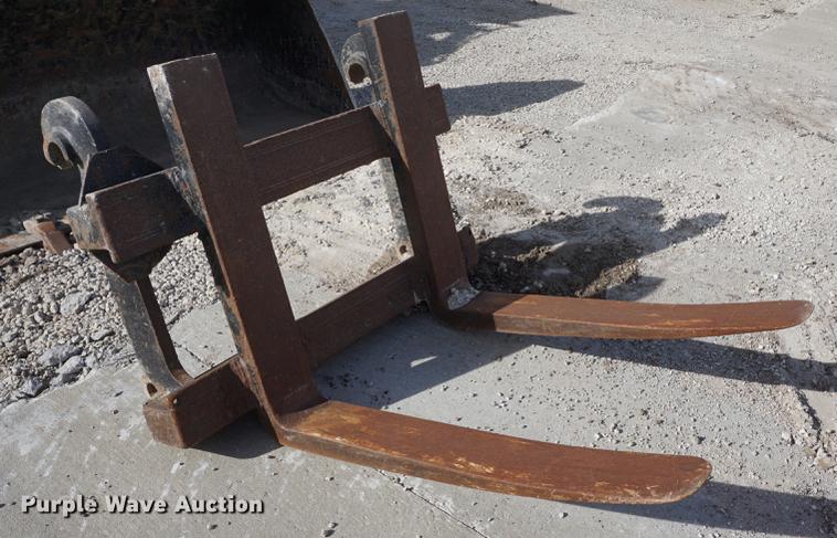 image for item DF1541 Michigan L70 wheel loader