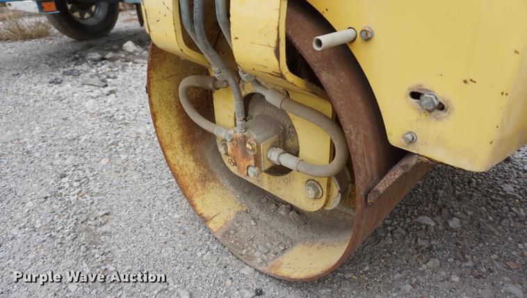 image for item DF1542 2004 Bomag BW900-2 double drum vibratory roller