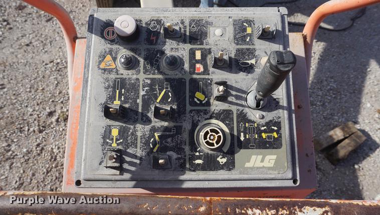 image for item DF1545 1997 JLG 45TC boom lift