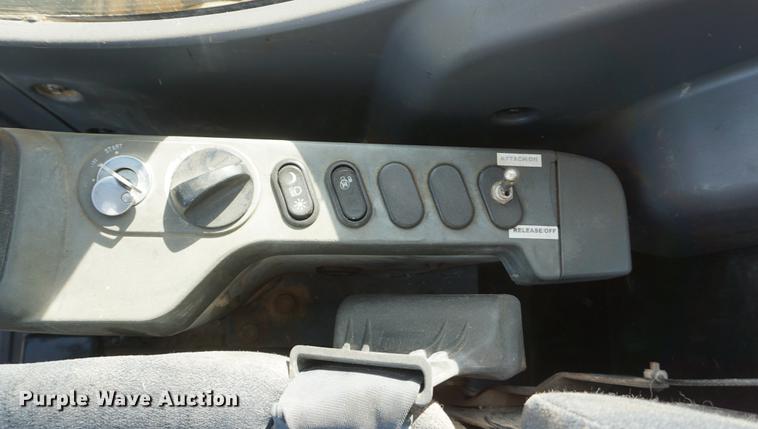 image for item DF1546 2008 Komatsu PC138USLC-8 excavator