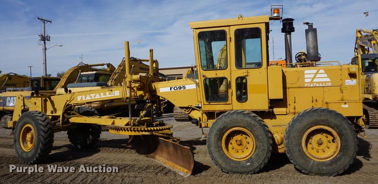 image for item DF1547 Fiat-Allis FG95 rigid frame motor grader