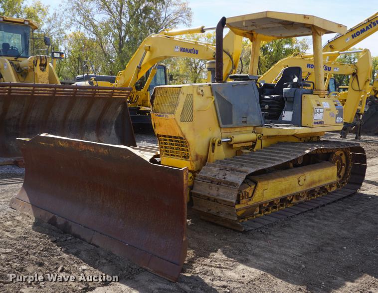 image for item DF1548 2002 Komatsu D41P-6 dozer