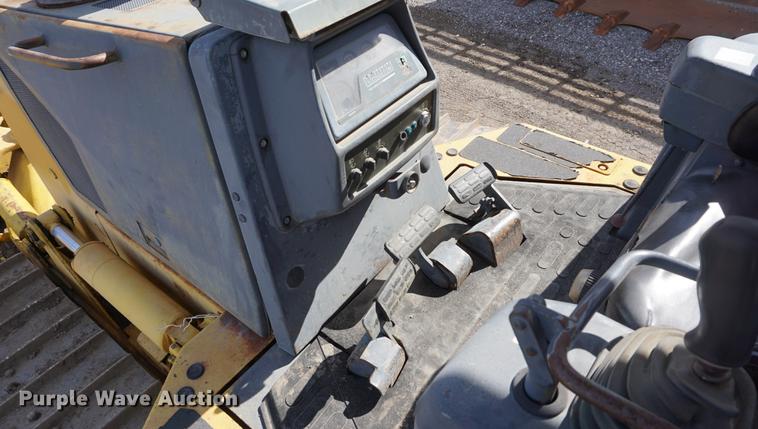 image for item DF1548 2002 Komatsu D41P-6 dozer