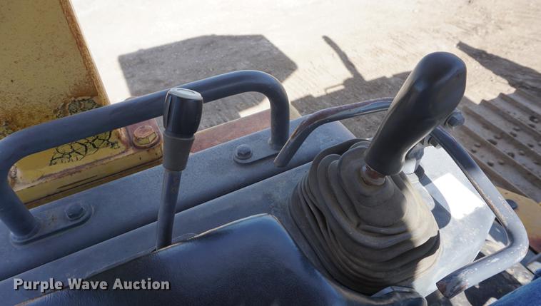 image for item DF1548 2002 Komatsu D41P-6 dozer