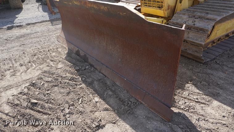 image for item DF1548 2002 Komatsu D41P-6 dozer