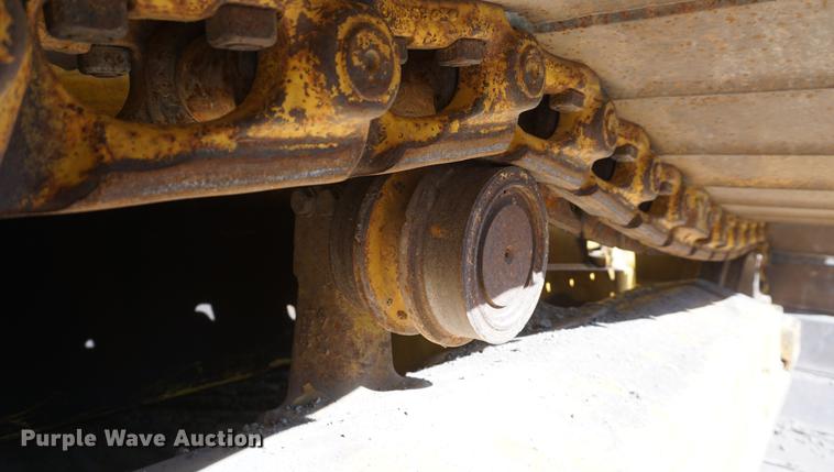 image for item DF1548 2002 Komatsu D41P-6 dozer