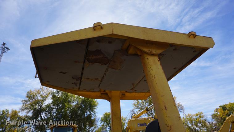 image for item DF1548 2002 Komatsu D41P-6 dozer