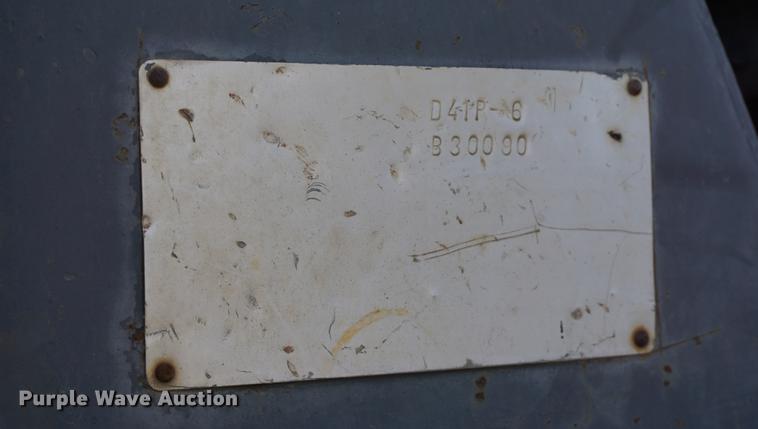 image for item DF1548 2002 Komatsu D41P-6 dozer