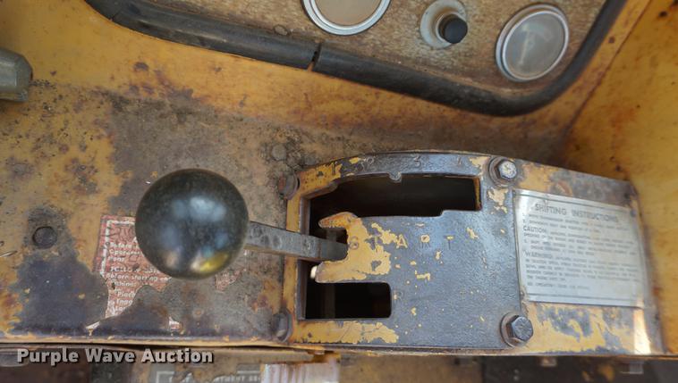 image for item DF1549 1971 Caterpillar 613 elevating scraper