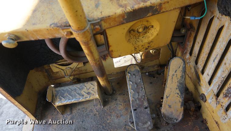 image for item DF1549 1971 Caterpillar 613 elevating scraper