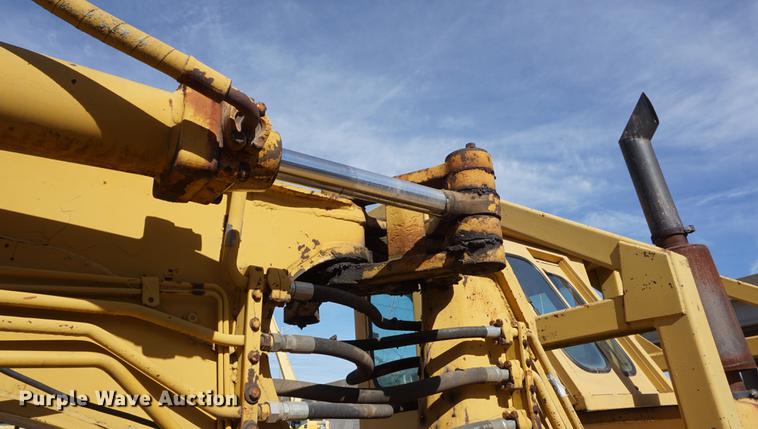 image for item DF1549 1971 Caterpillar 613 elevating scraper