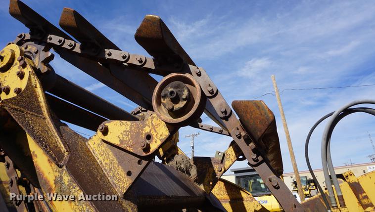 image for item DF1549 1971 Caterpillar 613 elevating scraper