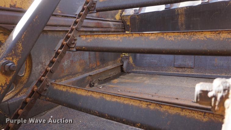 image for item DF1549 1971 Caterpillar 613 elevating scraper