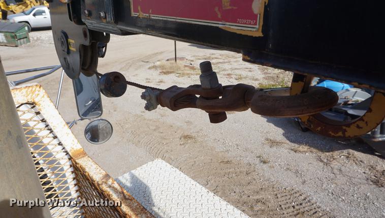 image for item DF1552 1998 Ford F700 service truck with crane