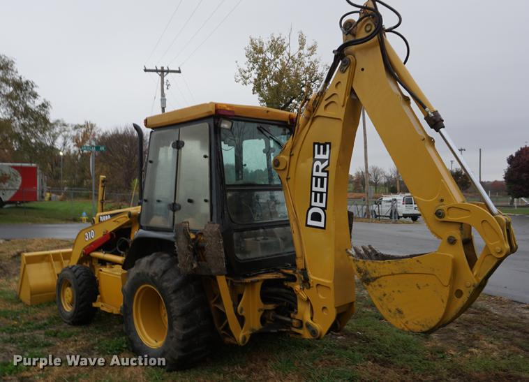 image for item DF1561 1998 John Deere 310E backhoe