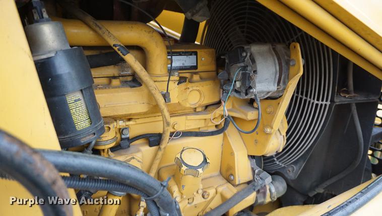 image for item DF1561 1998 John Deere 310E backhoe